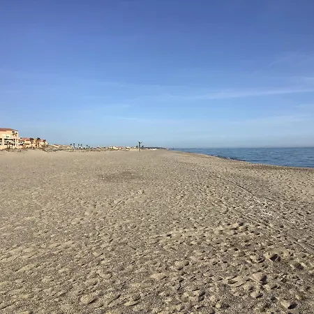 A La Grande Lägenhet Le Barcarès